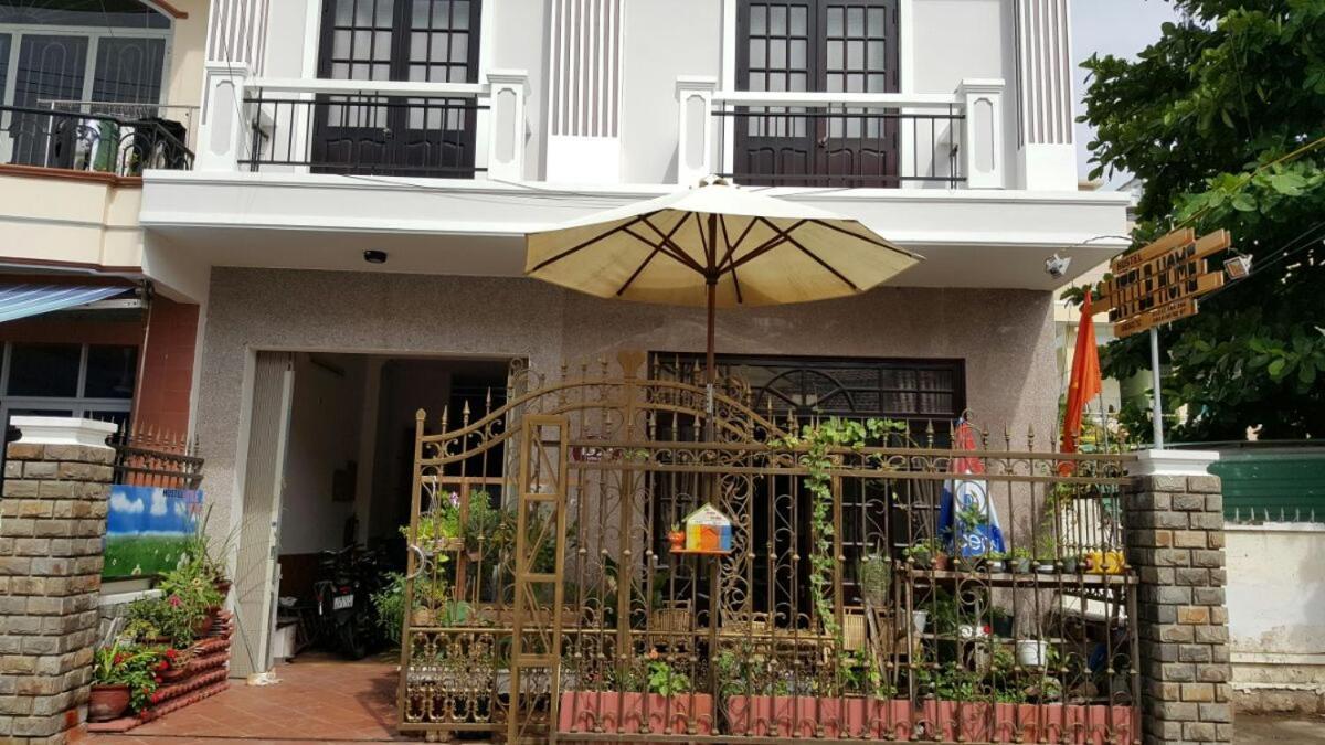 Little Home Hostel Vinh Hai Exterior photo